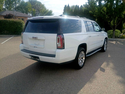 Used 2016 GMC Yukon XL SLT w/ Open Road Package image 5