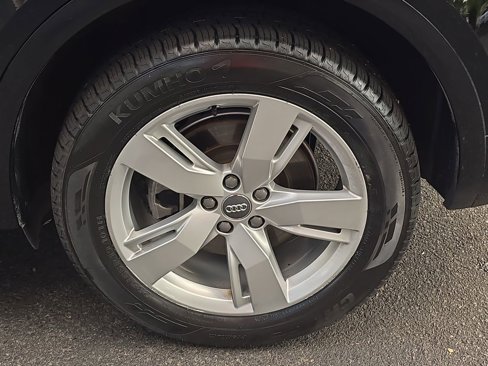 Used 2019 Audi Q5 2.0T Premium Plus w/ Premium Plus Package image 33