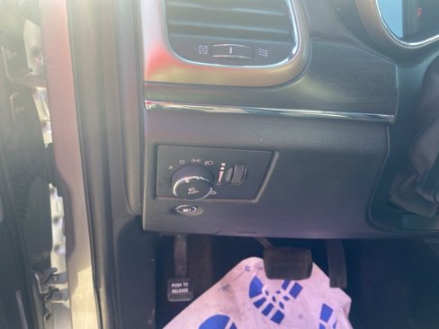 Used 2014 Jeep Grand Cherokee Limited image 19