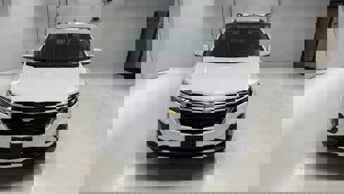 Used 2022 Chevrolet Equinox LT image 3