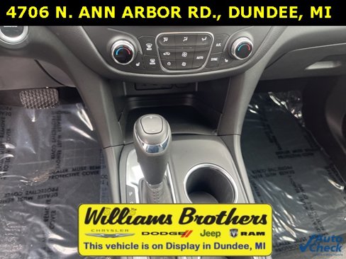 Used 2020 Chevrolet Equinox LT w/ Driver Convenience Package image 14