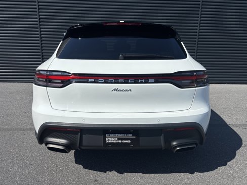Used 2025 Porsche Macan image 4