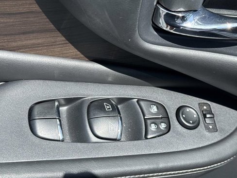Used 2020 Nissan Murano Platinum image 30
