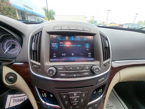 Used 2015 Buick Regal Premium w/ Experience Buick Package image 27
