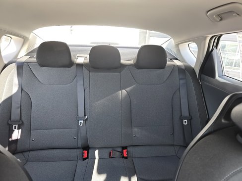 New 2025 Kia K4 LX image 10