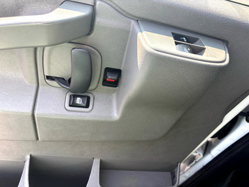 Used 2019 Chevrolet Express 3500 w/ Power Convenience Package image 27