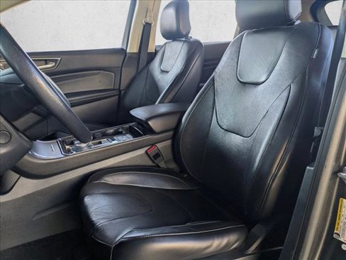 Used 2019 Ford Edge Titanium w/ Equipment Group 301A image 17