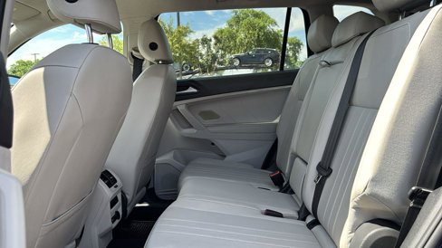 Used 2023 Volkswagen Tiguan SE image 22