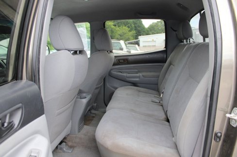 Used 2010 Toyota Tacoma 4x4 Double Cab w/ TRD Sport Pkg image 19