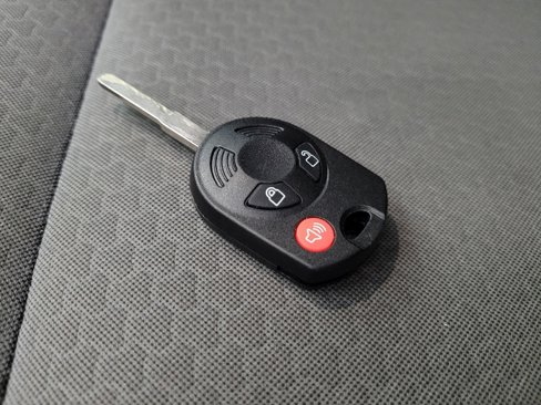Used 2018 Ford Escape SE image 32