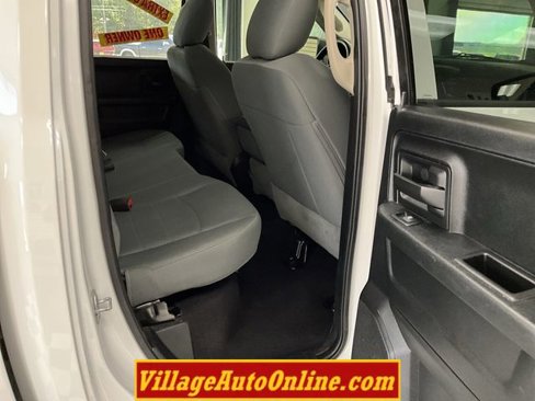 Used 2017 RAM 1500 Express image 32