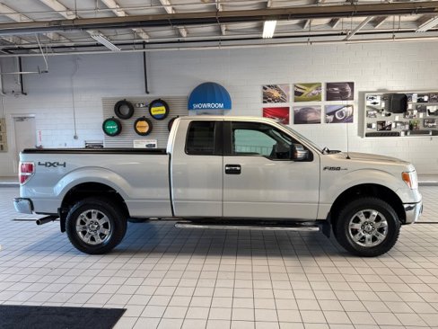 Used 2013 Ford F150 XLT w/ XLT Chrome Pkg image 2