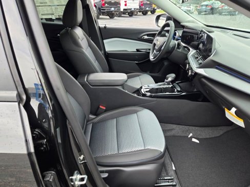 New 2025 Chevrolet Trax LT w/ Driver Confidence Package image 4