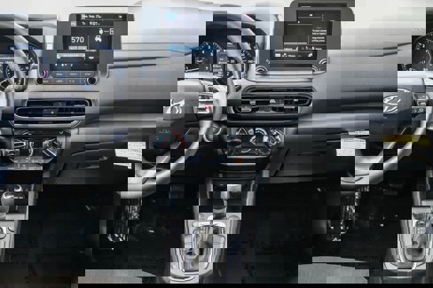 Used 2023 Hyundai Kona SEL image 12