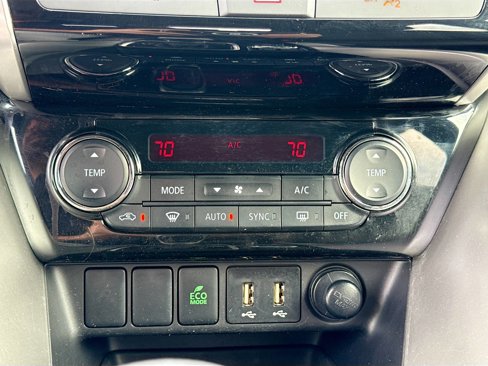 Used 2022 Mitsubishi Eclipse Cross SE image 16
