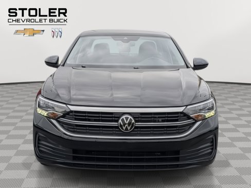 Used 2024 Volkswagen Jetta SE image 8