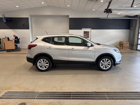 Used 2018 Nissan Rogue Sport SV image 5