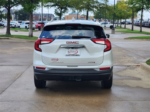 Used 2022 GMC Terrain AT4 w/ Infotainment Package II image 6