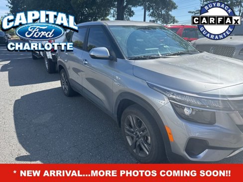 Used 2023 Kia Seltos LX image 3