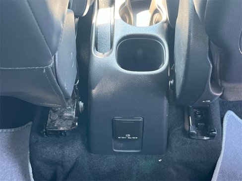 Used 2018 Chevrolet Trax LT w/ LT Convenience Package image 18