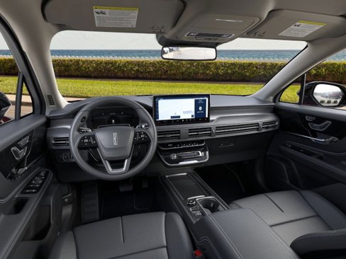 New 2025 Lincoln Corsair FWD image 9