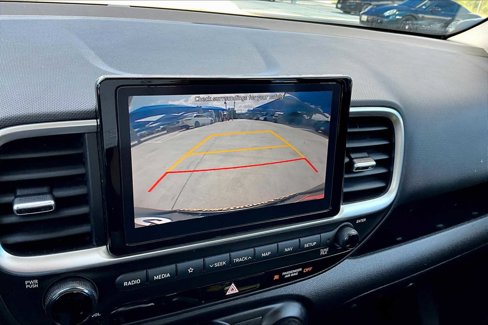 Used 2021 Hyundai Venue SEL w/ Premium Package image 26