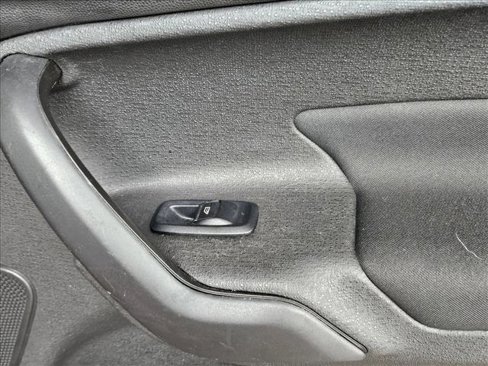 Used 2017 Ford Fiesta SE image 19