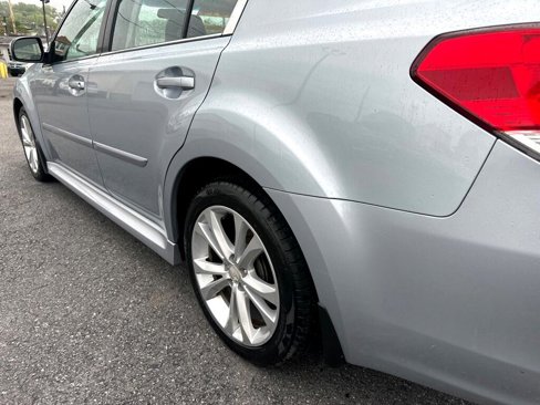 Used 2014 Subaru Legacy 2.5i Premium image 36