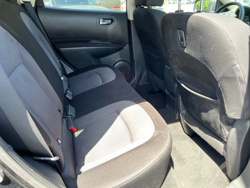 Used 2013 Nissan Rogue SV image 22