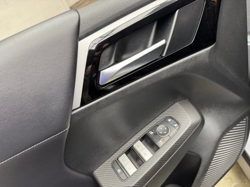 Used 2022 Mitsubishi Outlander SEL Black Edition image 11
