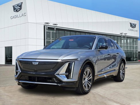 New 2025 Cadillac Lyriq Luxury image 2