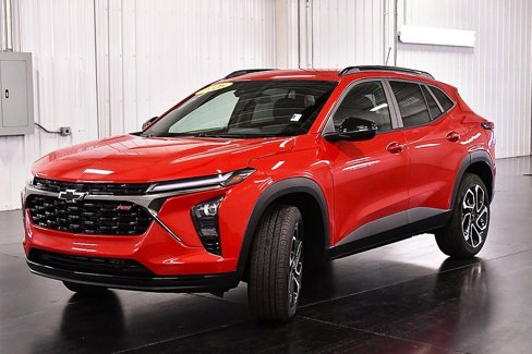 New 2026 Chevrolet Trax RS w/ Driver Confidence Package image 3