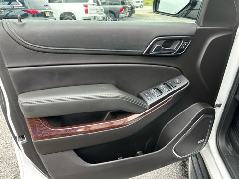 Used 2018 GMC Yukon SLE w/ HD Trailering Package image 12