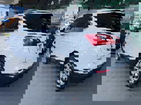 Used 2019 Chevrolet Equinox LT image 6