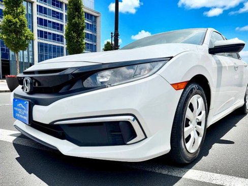 Used 2019 Honda Civic LX image 9