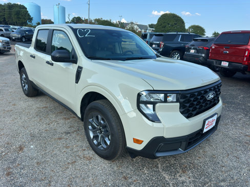 New 2025 Ford Maverick XLT image 3