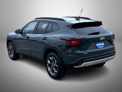 New 2026 Chevrolet Trax LT w/ Driver Confidence Package image 7