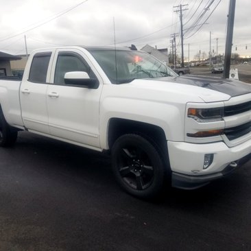 Used 2018 Chevrolet Silverado 1500 LT w/ All Star Edition image 7