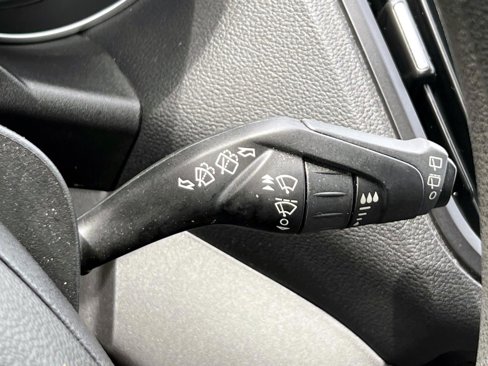 Used 2018 Ford Escape SE image 23