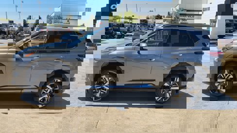 Used 2023 Nissan Rogue SL w/ SL Premium Package image 40