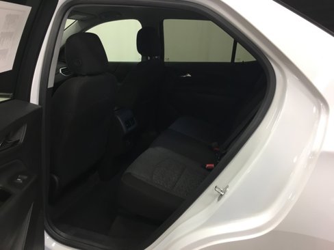 Used 2024 Chevrolet Equinox LT image 17