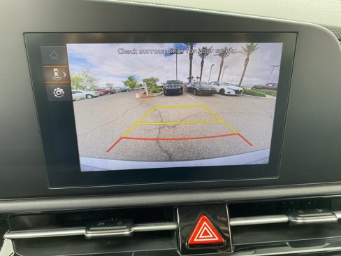 Used 2023 Kia Niro LX image 23