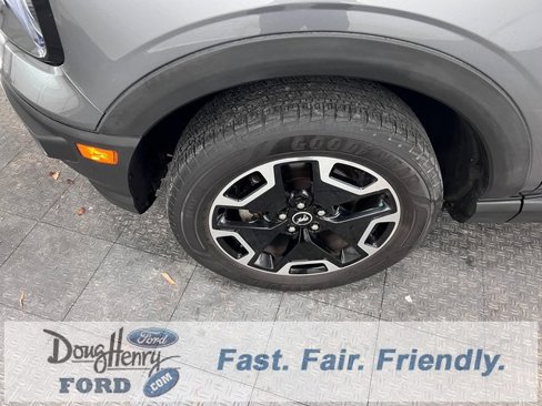 Used 2021 Ford Bronco Sport Outer Banks w/ Outer Banks Package (96D) image 18