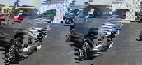 New 2026 Chevrolet Equinox LT w/ Convenience Package II image 1