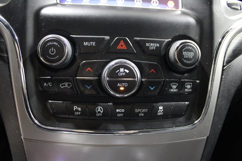 Used 2019 Jeep Grand Cherokee Laredo image 22