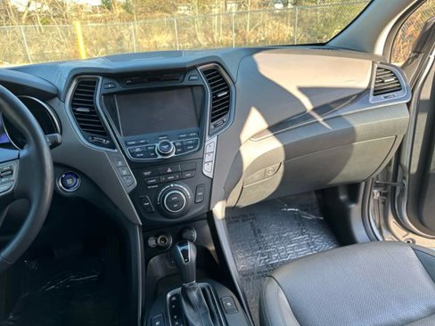 Used 2016 Hyundai Santa Fe Limited w/ Option Group 04 image 13