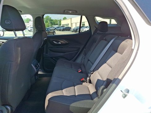 Used 2024 GMC Terrain SLE image 10