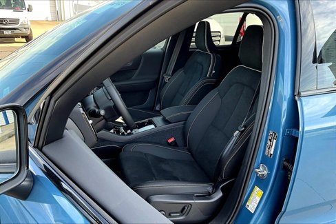 New 2024 Volvo XC40 Recharge Plus w/ Protection Package Premier image 13