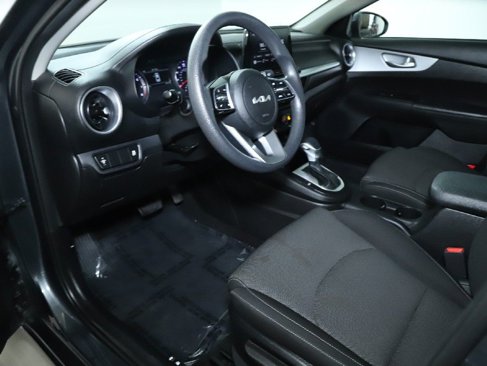 Used 2023 Kia Forte LXS image 17