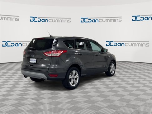 Used 2015 Ford Escape SE image 8
